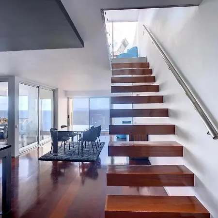 Luxurious Penthouse Direct On Sea *